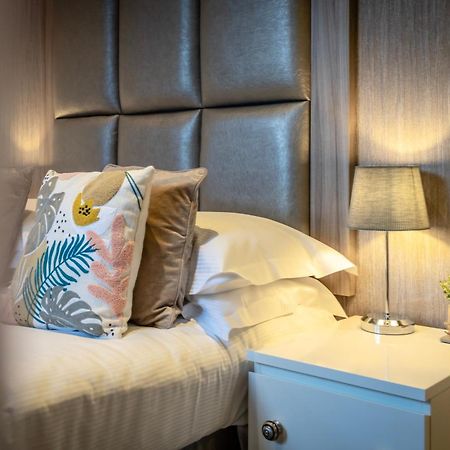 31 Cocoa Suites York Esterno foto